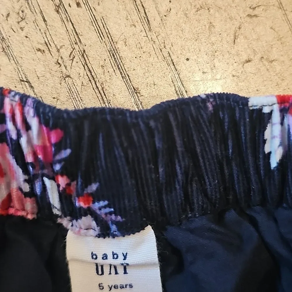 Floral Navy Corduroy Skirt Size 5 Baby Gap